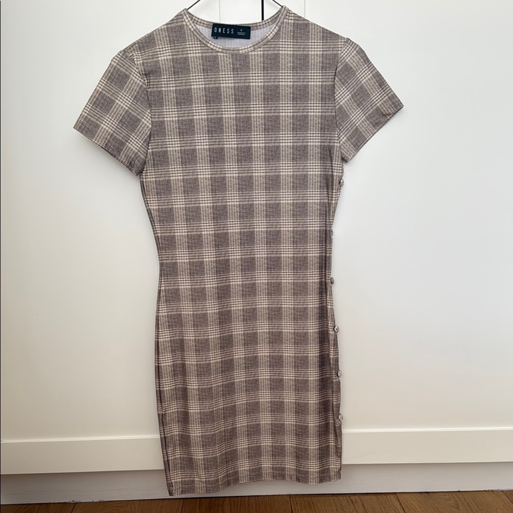 Body fitting Plaid Tan Dress